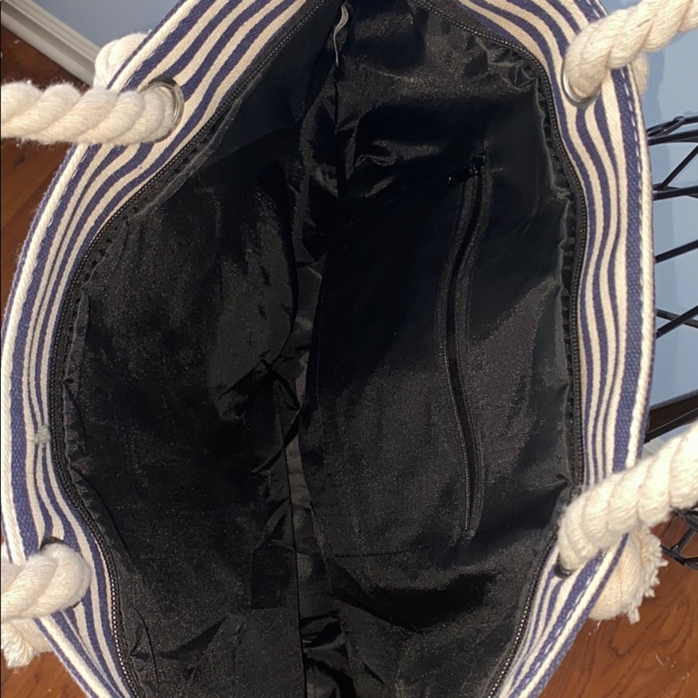 Large Striped Tote - Picture 2 of 3
